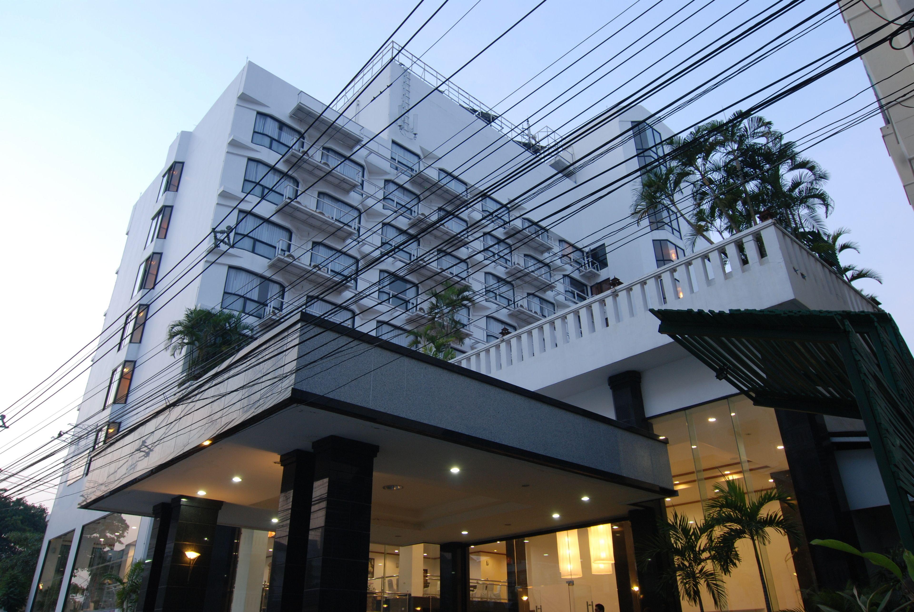 Ch Hotel — Photos 1
